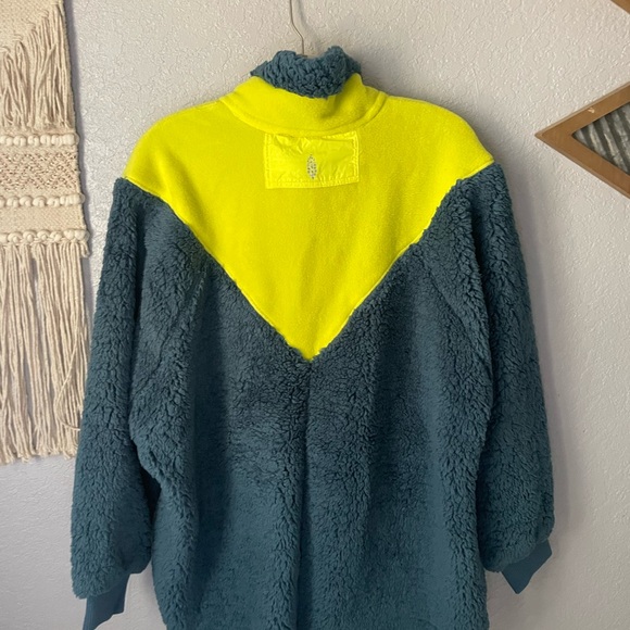 FP Movement Fall to Rise Pullover Jacket - Picture 7 of 7